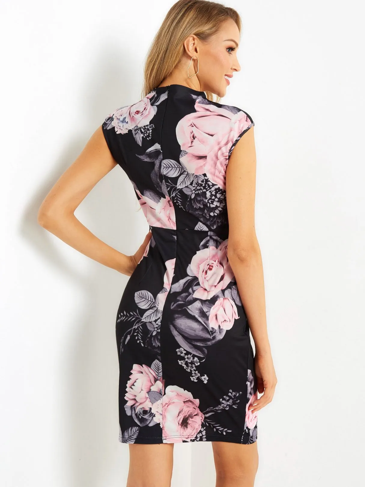 Wholesale Black V-Neck Sleeveless Floral Print Zip Back Dresses